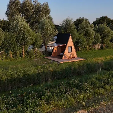 Polderhut - A-frame Cabin Campsite *
